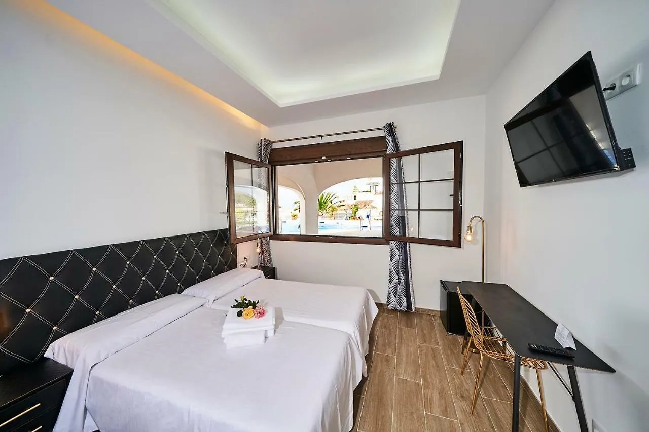 Hotel Bajamar Ancladero Playa Nerja 2*,  Spanien