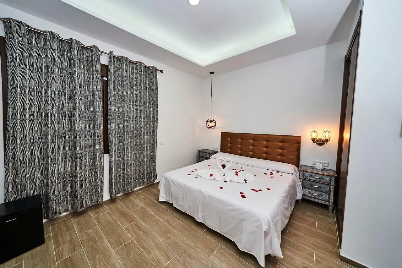Hotel Bajamar Ancladero Playa Nerja 2*,  Spain